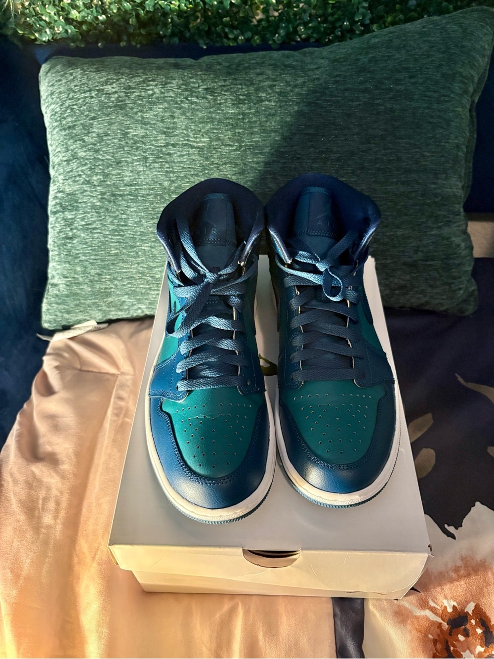 Jordan Men's Mid-Top Sneakers in Teal and Navy